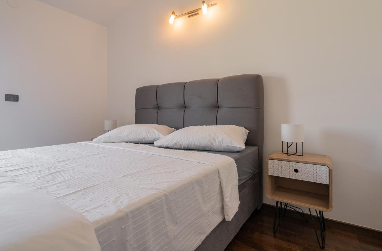 Penthouse Gea Apartamento Premantura Exterior foto