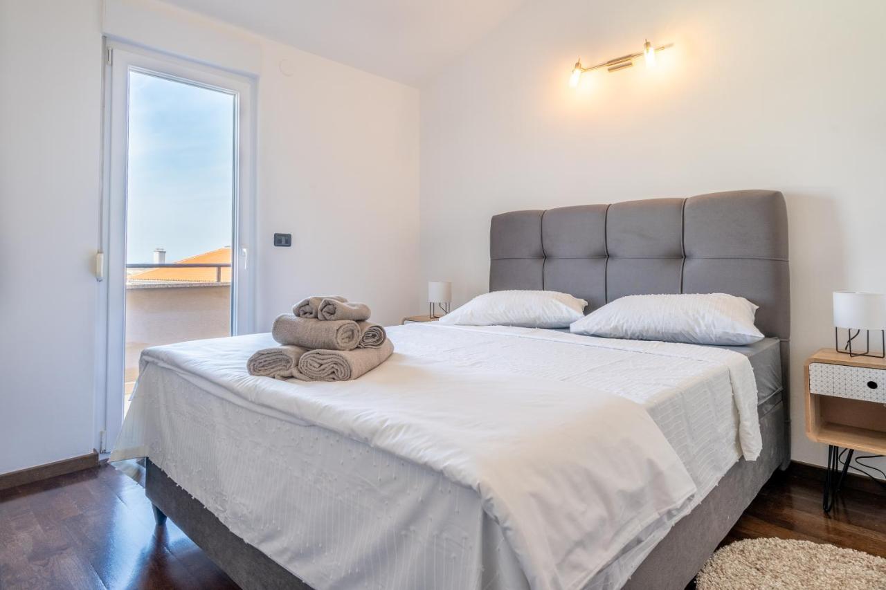 Penthouse Gea Apartamento Premantura Exterior foto